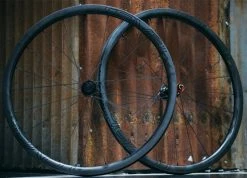 Paire De Roues ROVAL CLX 32 DISC à Boyaux