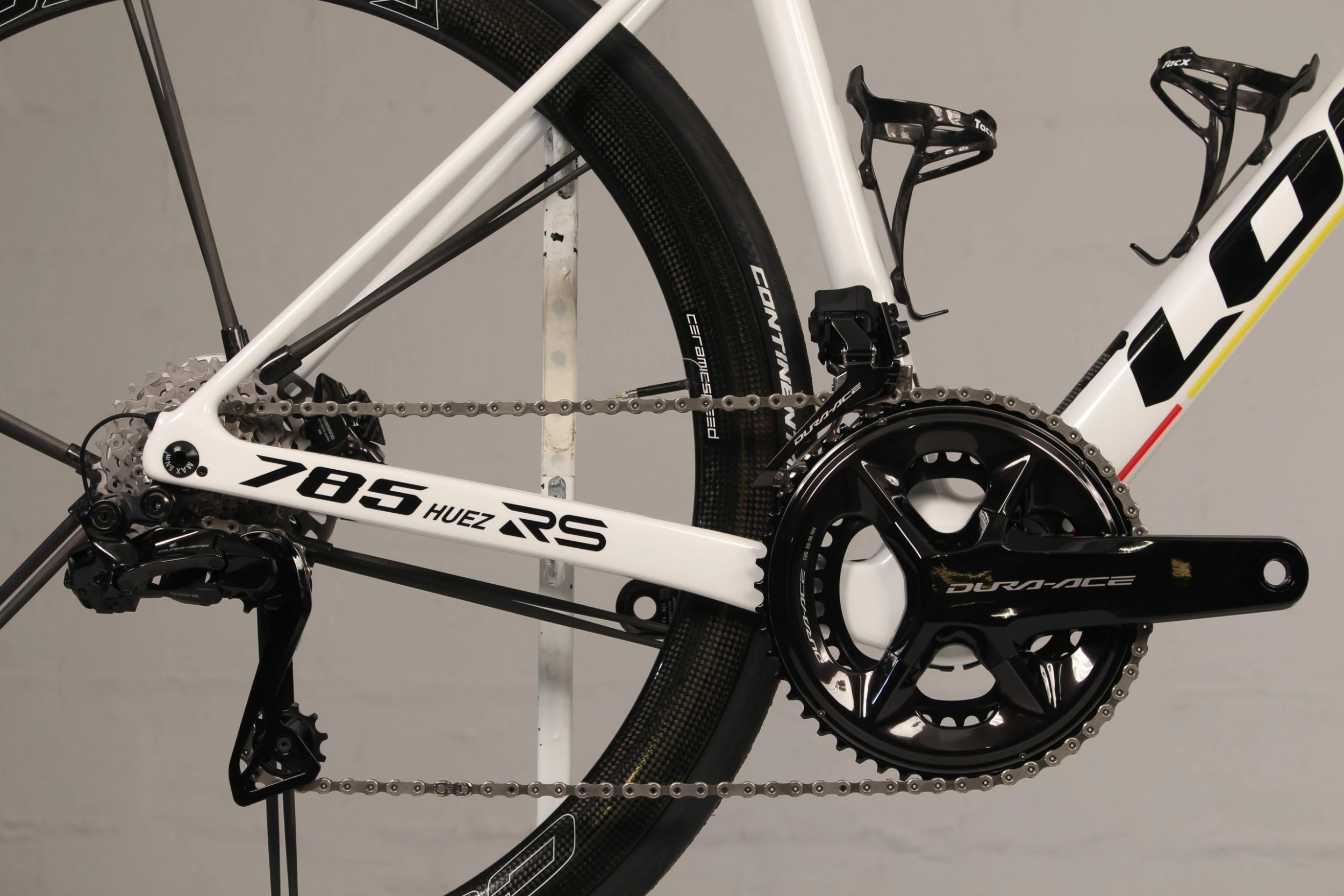 Werideon Cycling Shop LOOK 785 Huez RS PROTEAM WHITE GLOSSY DISC 3 Werideon Cycling Shop LOOK 785 Huez RS PROTEAM WHITE GLOSSY DISC – Image 3